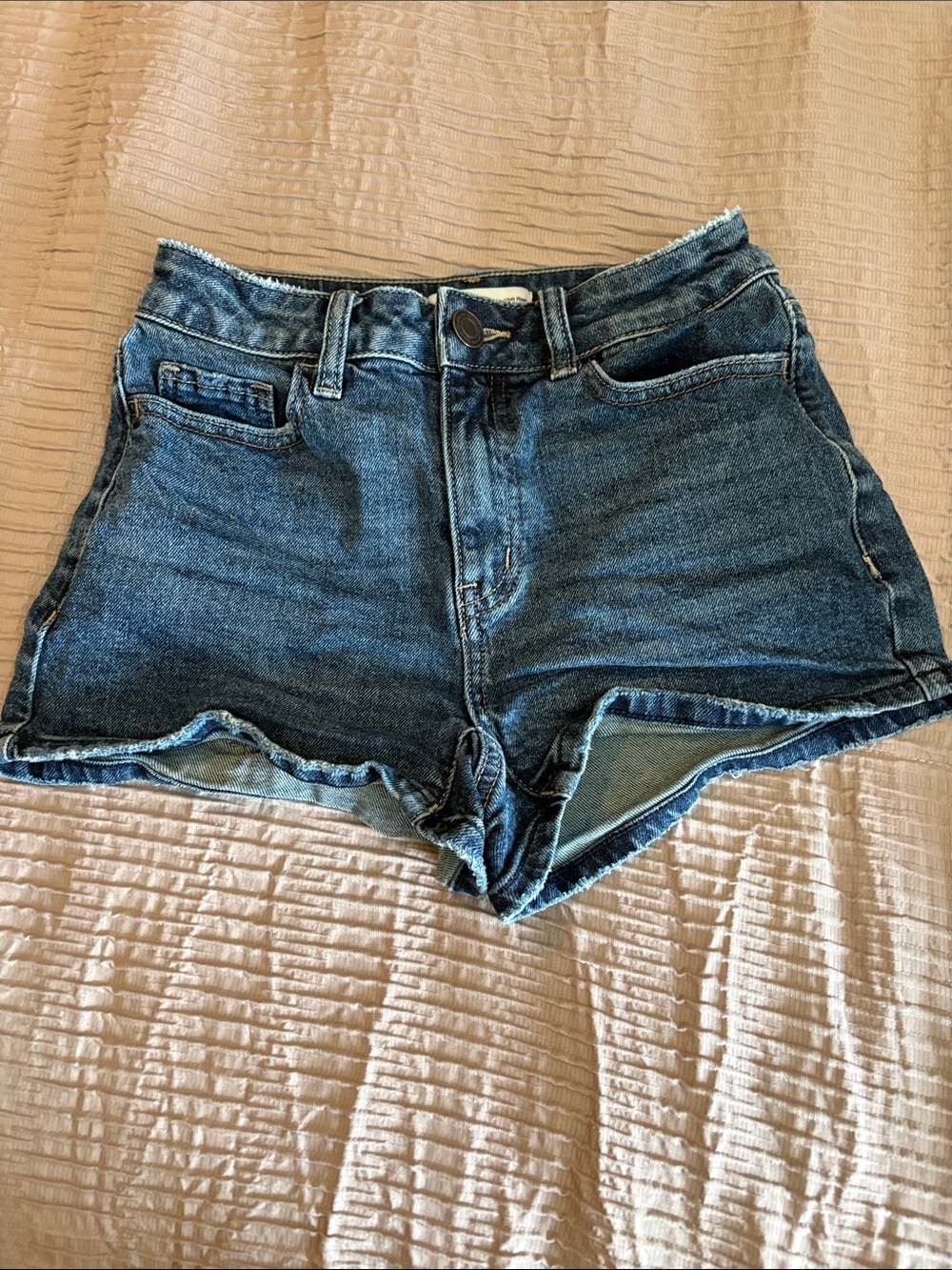 Short shorts